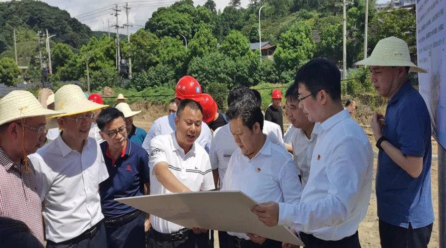 劉志仁一行到郴州汽車總站建設(shè)項(xiàng)目現(xiàn)場進(jìn)行調(diào)研指導(dǎo)工作